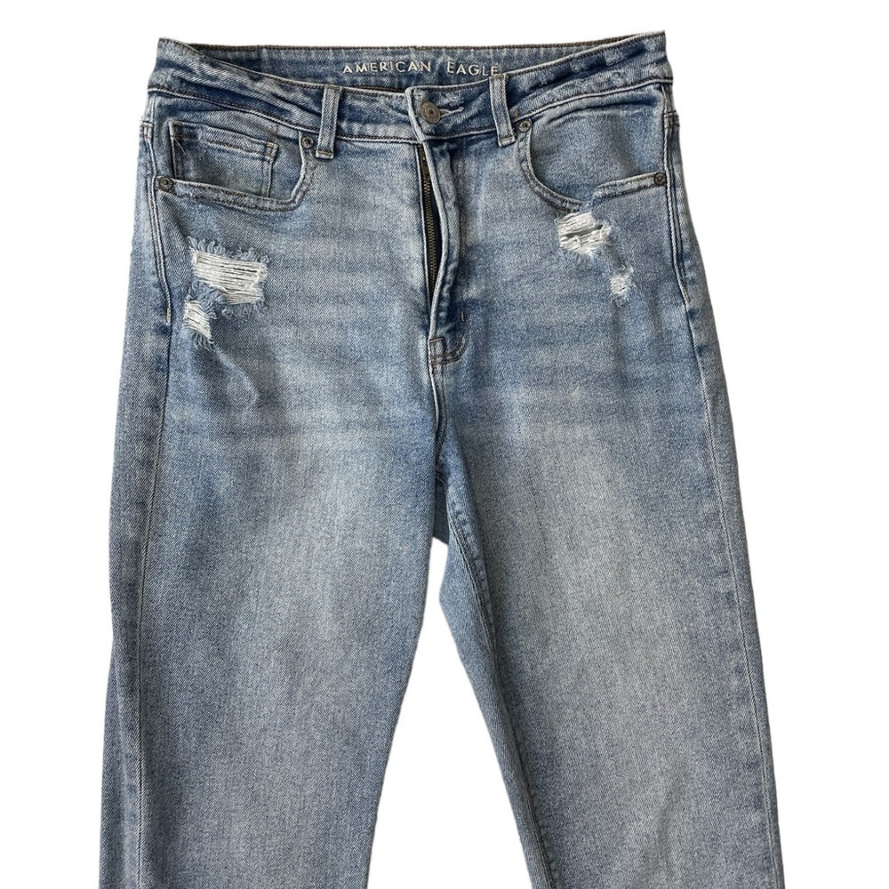 American Eagle Distressed Mom Jeans Size 6 - Picture 2 of 12